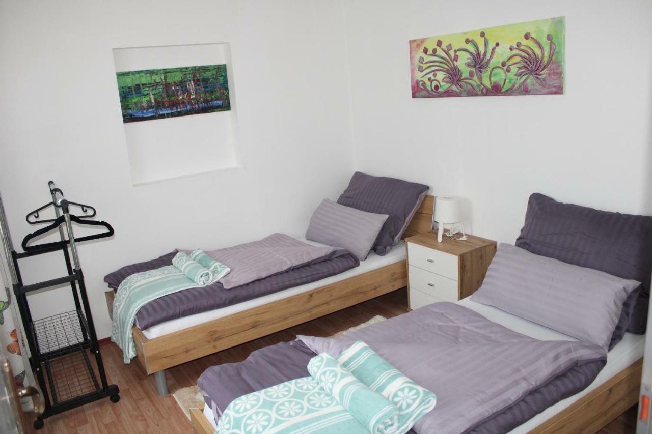 Holiday House Huszar Parndorf Exterior foto
